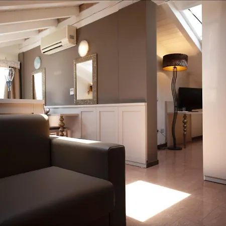 Lady Mary Hotel